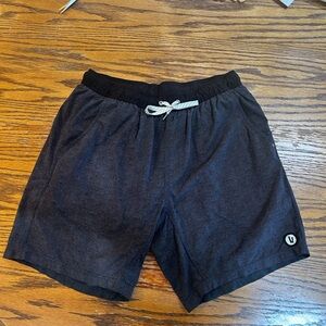 Vuori Dark Blue Kore Short 7”